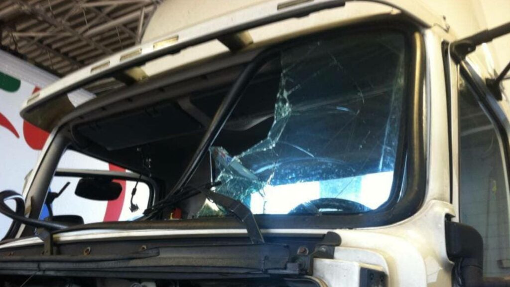 semi truck glass Section